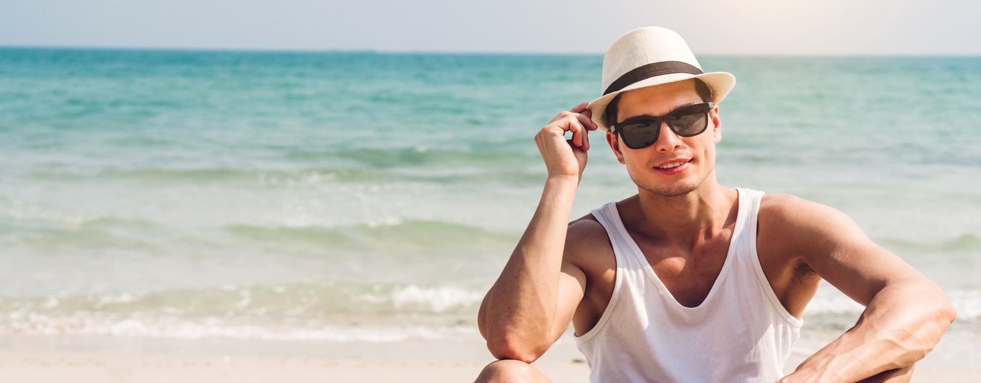 Come pulire gli occhiali in spiaggia - Eyewear Mood